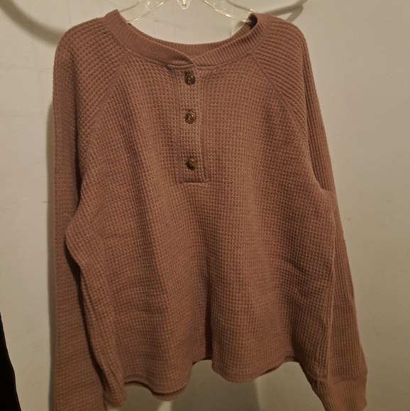 Old Navy Waffle Shirt - Picture 3 of 6